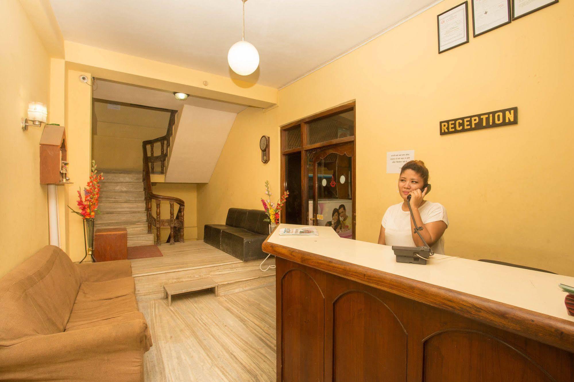 Hotel Red Panda Катманду Экстерьер фото