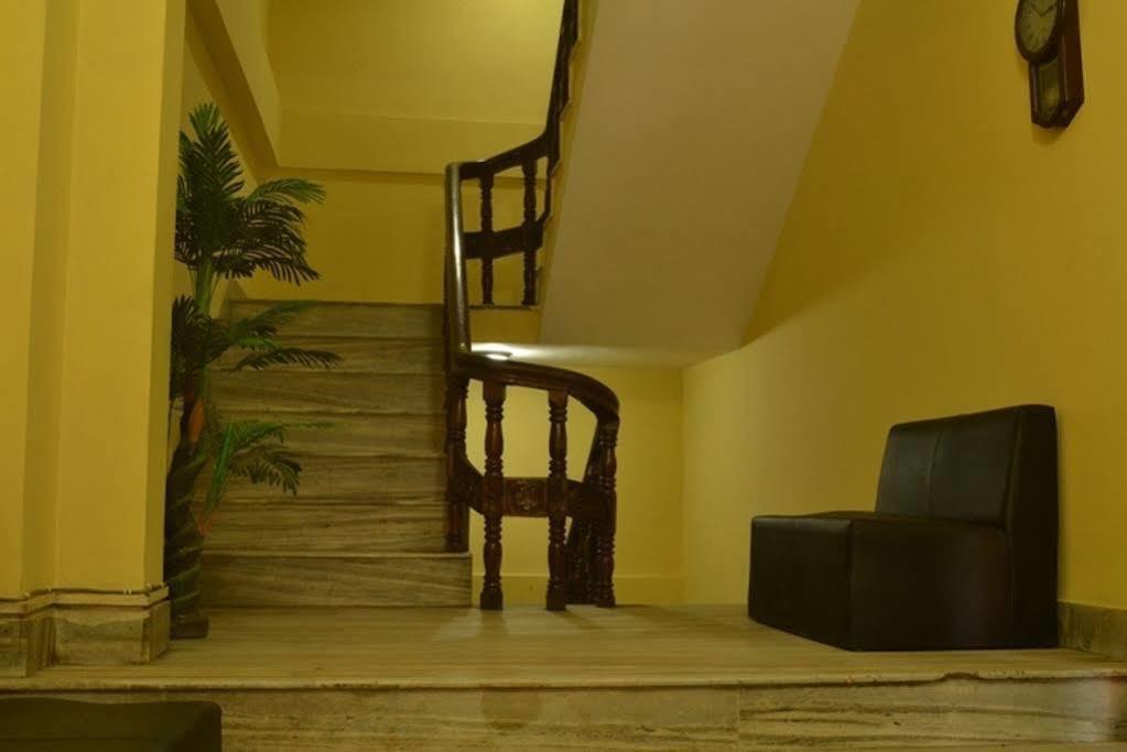Hotel Red Panda Катманду Экстерьер фото